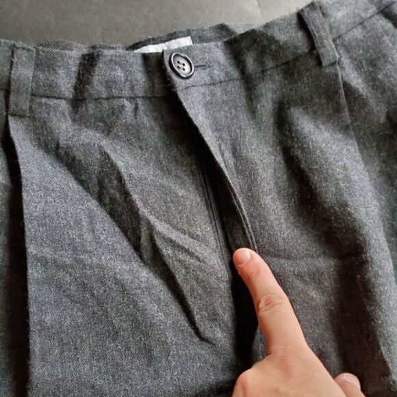 Vintage Pursuits, LTD. Grey Trousers 100% wool - Picture 5 of 9